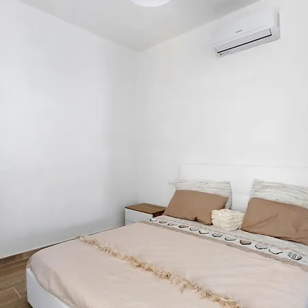 Apartment Maestrale